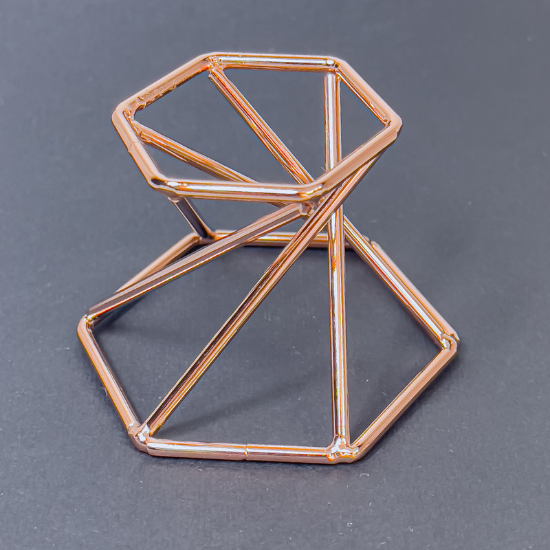 Stand for souvenir sphere in metal color copper, dimensions ~ 40×38×55mm+
