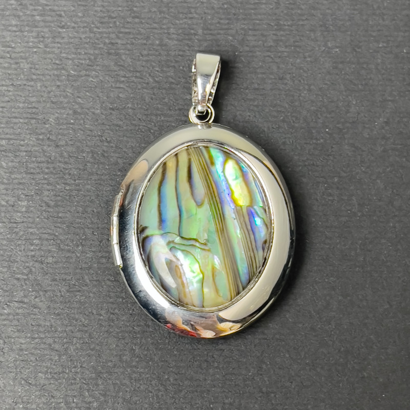 Chalcedony Pendant, oval, silver metal, 32x25mm±, with photo storage