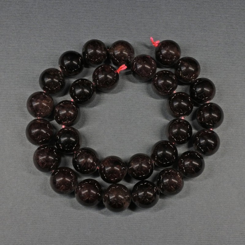 Garnet beads smooth round bead 12-13, 5mm+- on a thread, length 39cm+