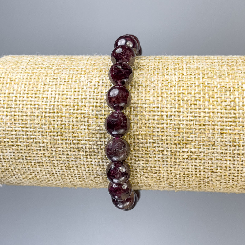 Garnet bracelet smooth round bead, diameter 8-9 mm +/-, length 18 cm +/- stretch