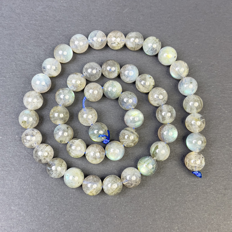 Labradorite Beads Round Smooth 8.5 mm on Thread - 39 cm Length