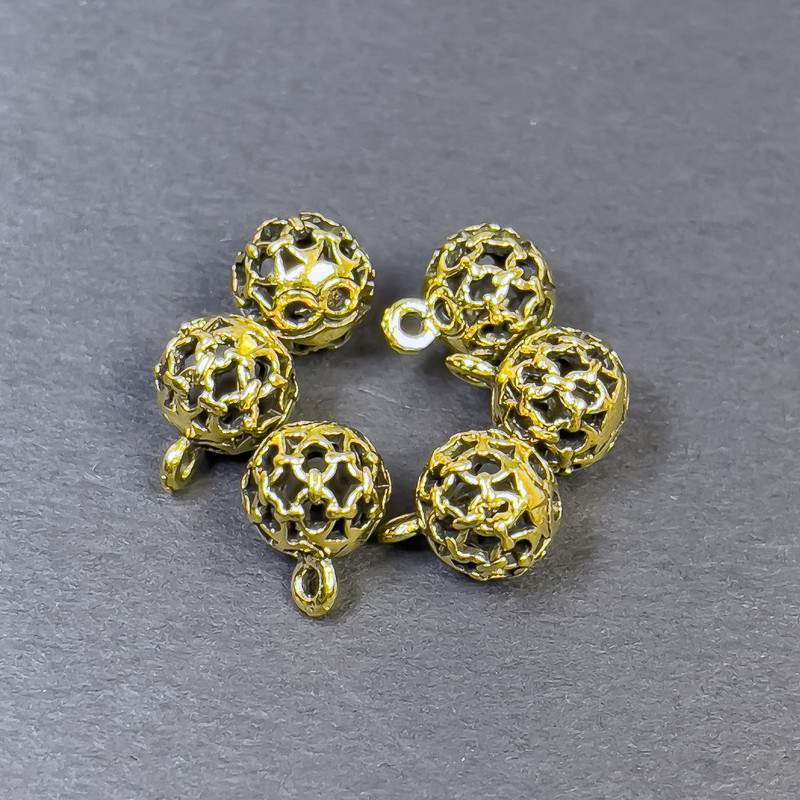 Hardware Pendant in Gold Tone, 8x11mm diameter ± packaging 6 pcs