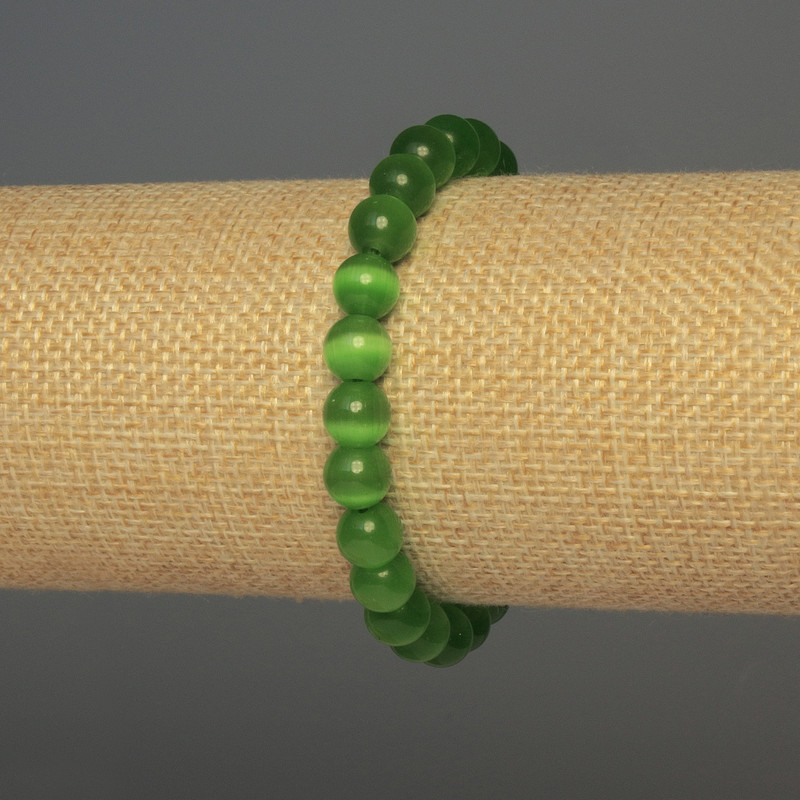Bracelet Cat's Eye Green Smooth Bead, 8mm diameter +-, length 18mm+- stretch