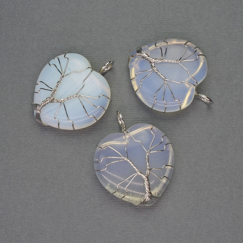 Pendant Heart Moonstone in a silver-plated setting, diameter 30x30mm±, length 37mm±