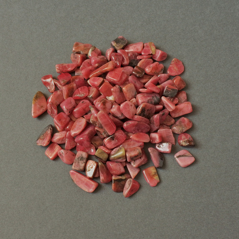 Natural Rhodochrosite Chip Without Hole 9-16x7-9mm+- (per 100g+-)