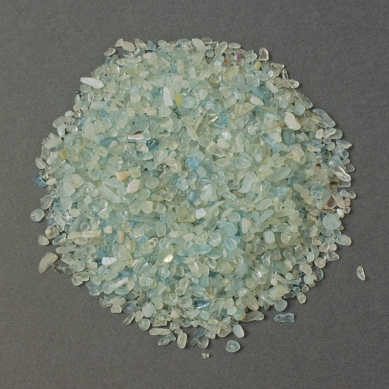Natural Aquamarine Chip Without Hole 3-9mm+- (per 100g+-)