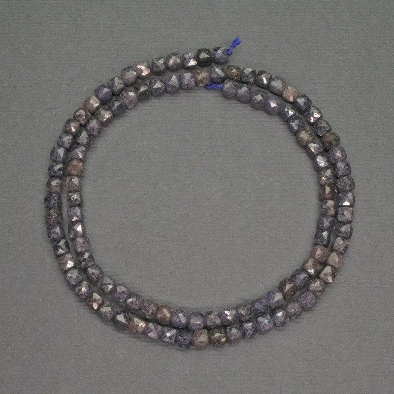 Natural Sapphire Beads, small faceted cube, 4mm diameter, 40cm length