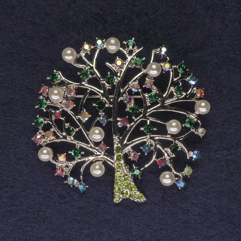 Brooch Tree with Crystals and Pearls Silvered Metal, diameter 46mm +