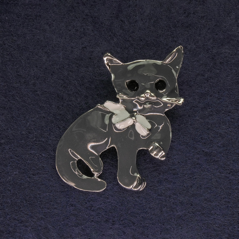 Brooch Cat Gray with Black Crystals Silver Metal 40×23mm+