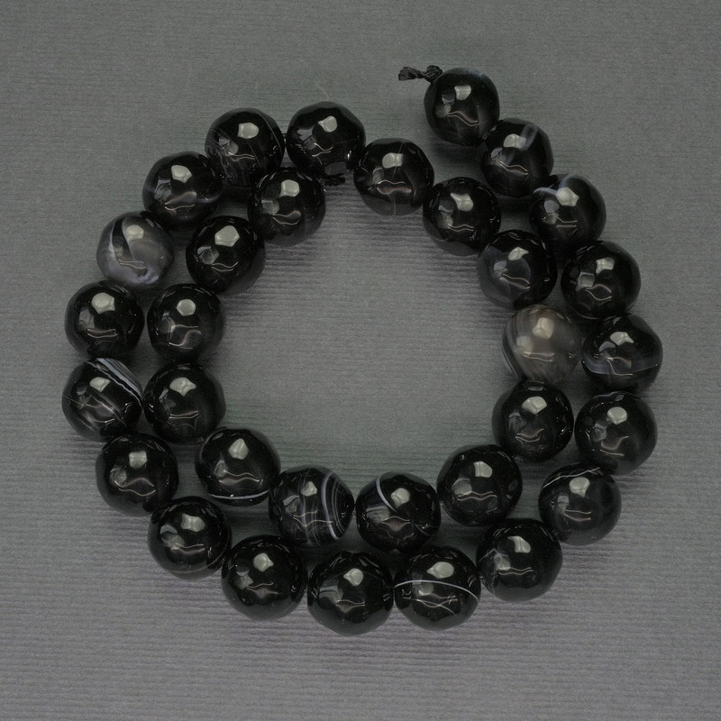 Agate Beads, Faceted Sphere, 12 mm diameter ± on thread, length 37 cm+