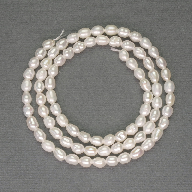 Freshwater White Pearls on a Thread, 4–4.5×4 mm, on thread, length 37 cm+