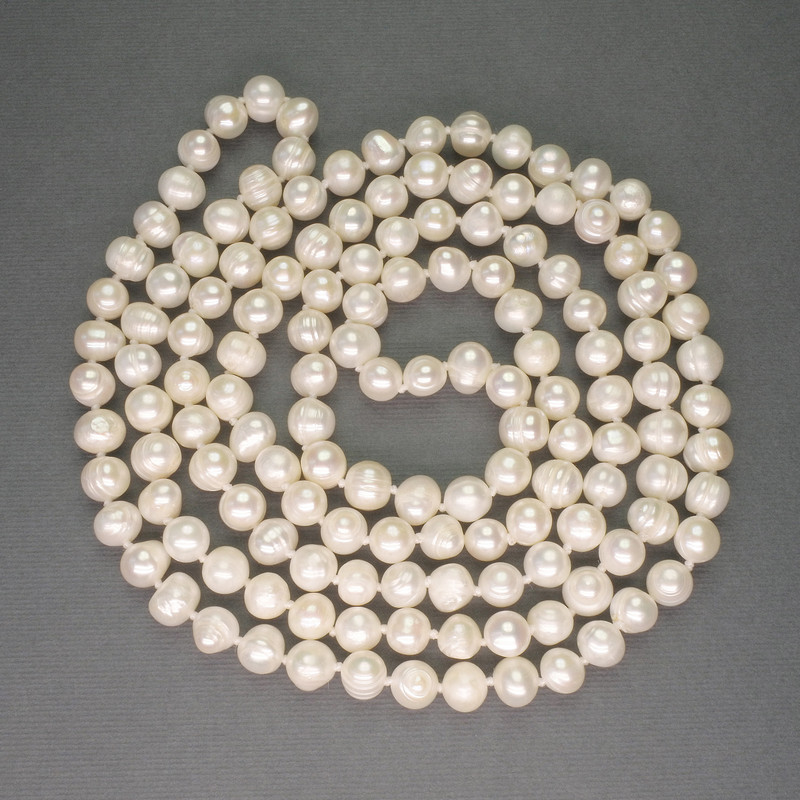 Freshwater Pearl Necklace, diameter 8–9x7–8 mm +/-, length 118 cm +/-