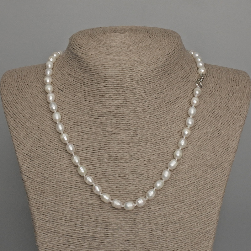 Necklace made of natural freshwater oval pearls, diameter 8x6 mm ±, length 46 cm ± with clasp