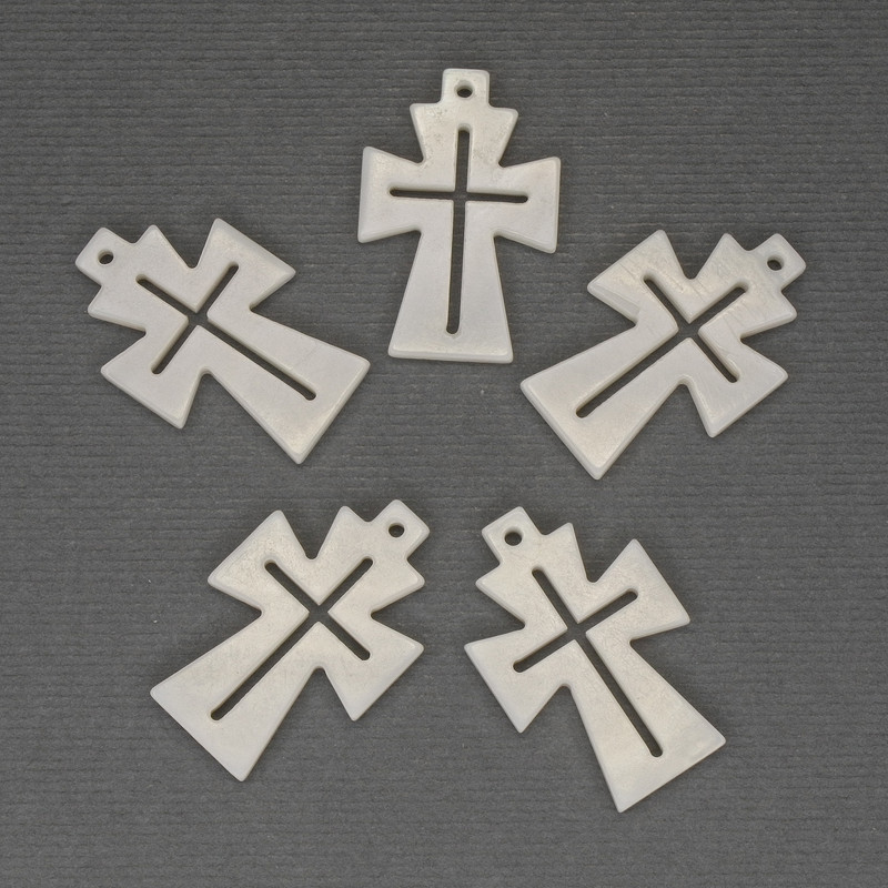 Mother-of-P Pearl Cross Pendant 26x17mm+