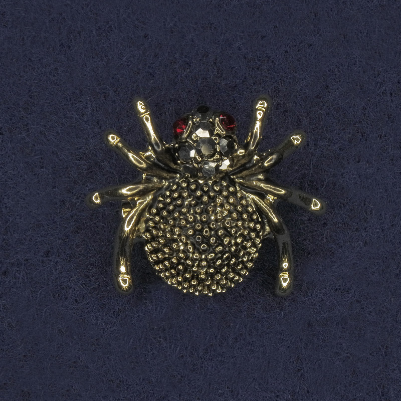 Brooch Spider with Rhinestones in Golden Metal 24x23mm+