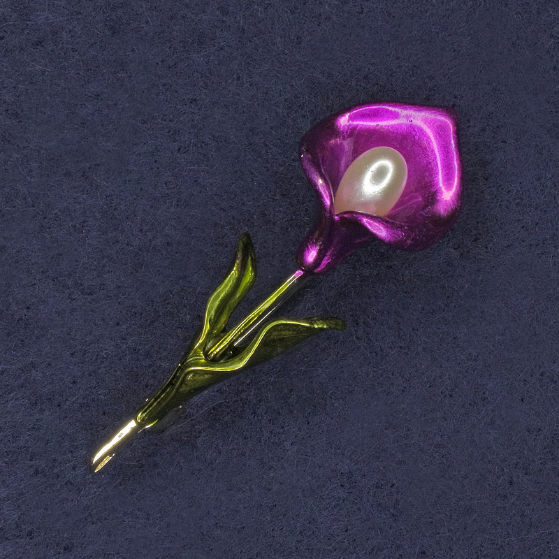 Brooch Kalā Pearl Pink and Green Enamel Gold-tone Metal 17x54mm+