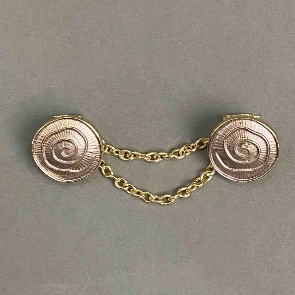 Brooch for Cardigans Pink Enamel with Gold-Toned Metal, 20mm diameter ±, chain, length 9cm+