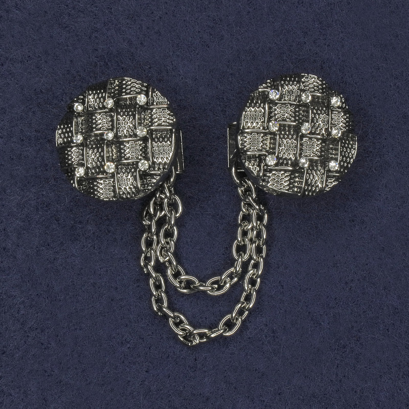Brooch for cardigans with white rhinestones on silver metal, diameter 20mm±, chain length 9cm+