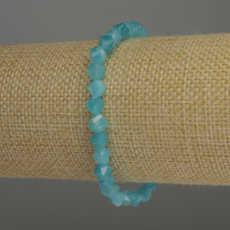 Bracelet Aquamarine Faceted Diamond 6x5mm +-, length 18cm, stretch