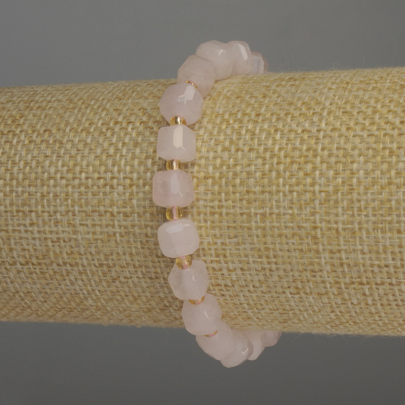 Bracelet Rose Quartz Faceted Cube, diameter 7x7mm±, 3mm beads±, length 18cm Stretch