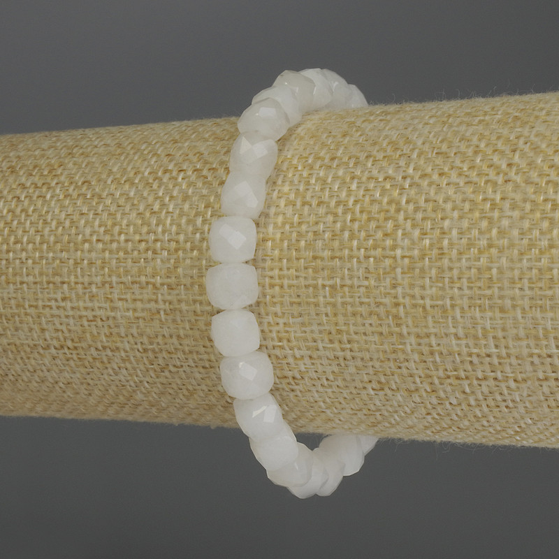 Bracelet White Quartz faceted cube, 6mm diameter, 18cm length stretch
