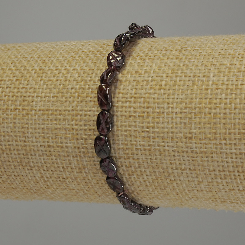 Garnet Bracelet, faceted, 6×5 mm, elastic, 18 cm