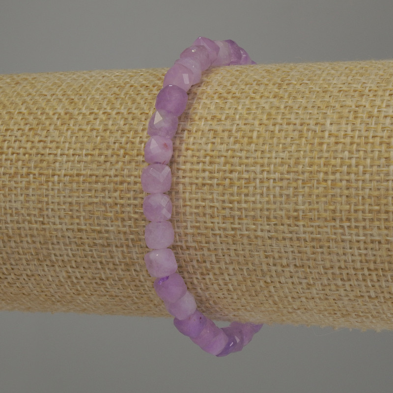 Kunzite Beaded Bracelet, faceted cube, 5x5 mm diameter, 18 cm length, stretch