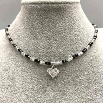 Choker with Tourmaline and Labradorite, faceted cube 3mm+-, with heart pendant 12mm+-, length 38cm+- with extender chain