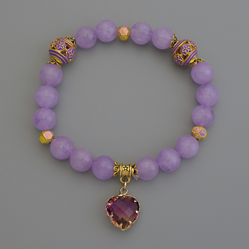Lavender Amethyst Bracelet with Smooth 8mm Beads, 8mm± Diameter, Cloisonné 10mm±, 5.5mm± Pendant, 18cm± Length, Stretch
