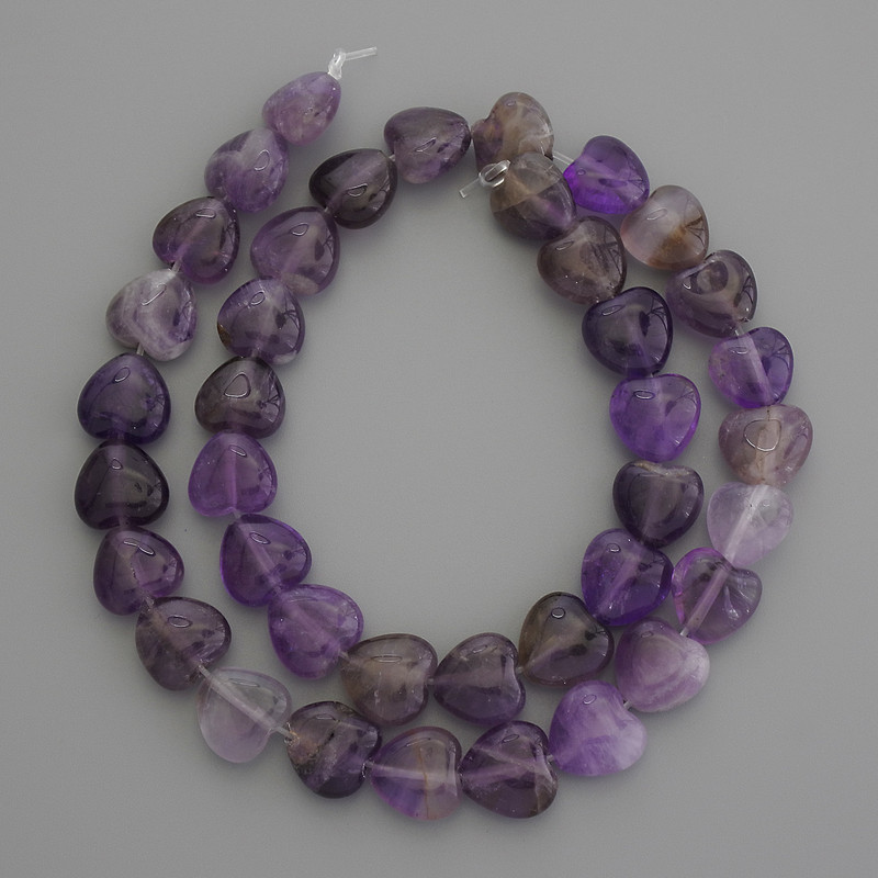Amethyst Heart Beads, 12×12 mm ± on thread, 37 cm length