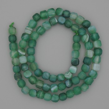 Agate Beads Faceted Cube 5x5mm+- on Thread, 39cm+ Length