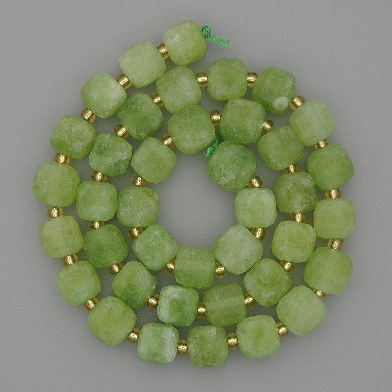 Natural Stone Beads Chrysoprase Olivine Faceted Cube 8x8mm±, Beads 3mm±, Thread Length 37cm±