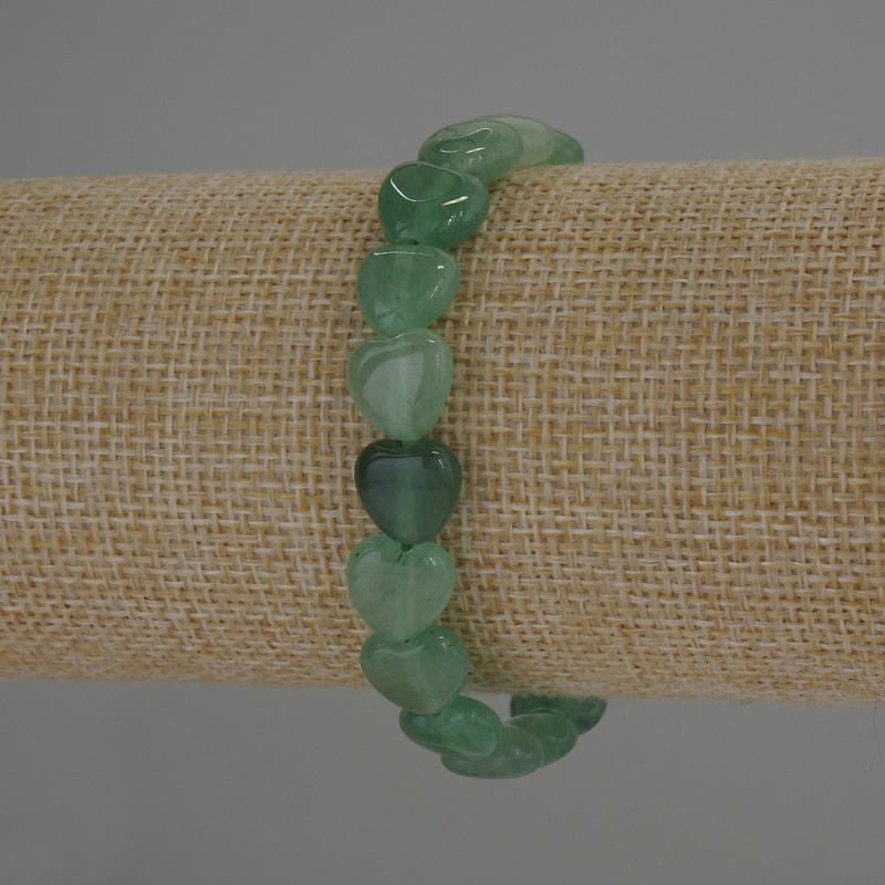 Jade Heart Bracelet, 10x10mm diameter hearts, 18 cm length stretch
