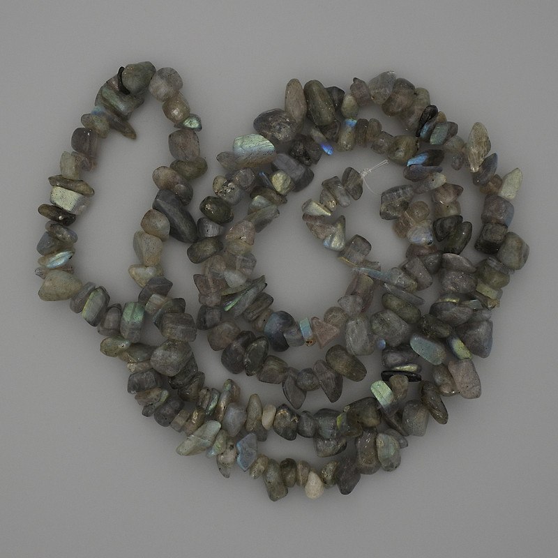 Labradorite Beads碎碎, diameter 7-12×3-6mm±, length 76cm± on beading thread