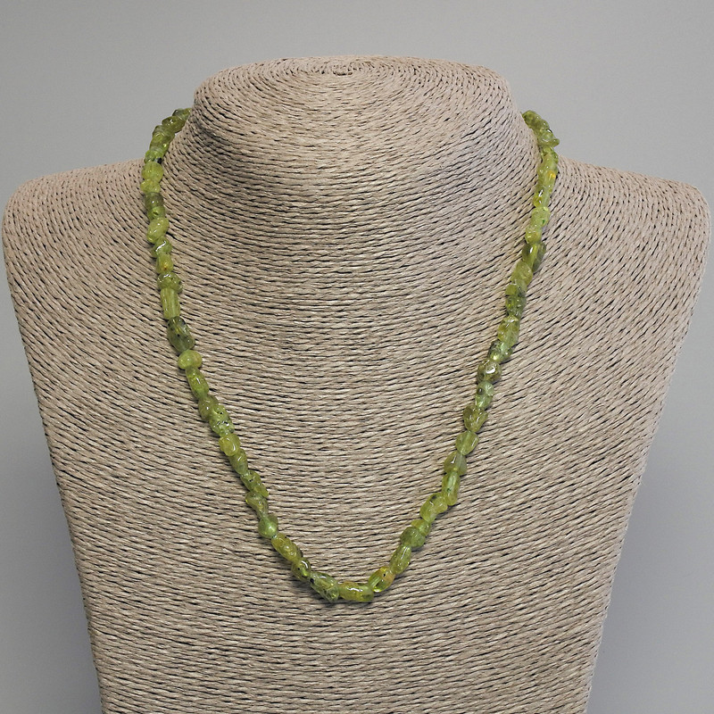 Chrysoprase Bead Necklace, faceted, diameter 5-8×6mm±, length 45cm± with clasp