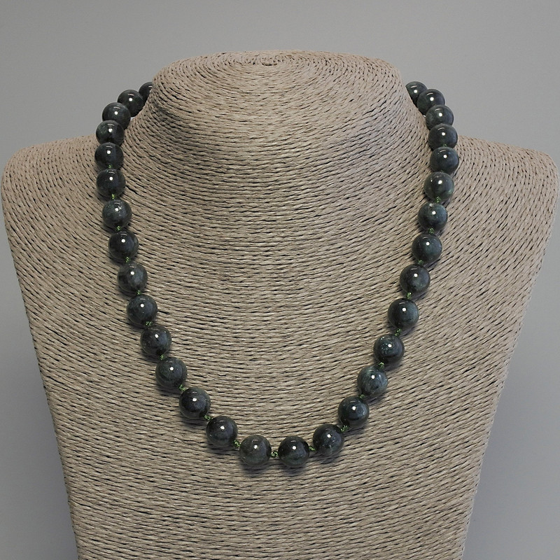 Emerald Fuchsite (Muscovite) Smooth Bead Necklace, 10mm diameter, length 45cm± with clasp