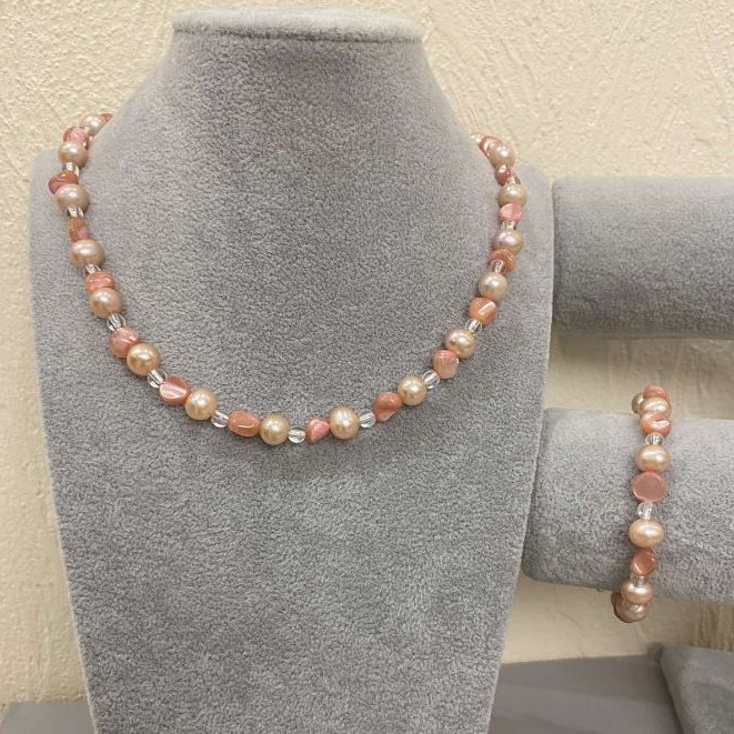Set Necklace and Bracelet “Assorted” oval 9x8mm+- faceted 8x7mm+- bead 4mm+-, length 50cm+-, length 18mm+- with extension chains
