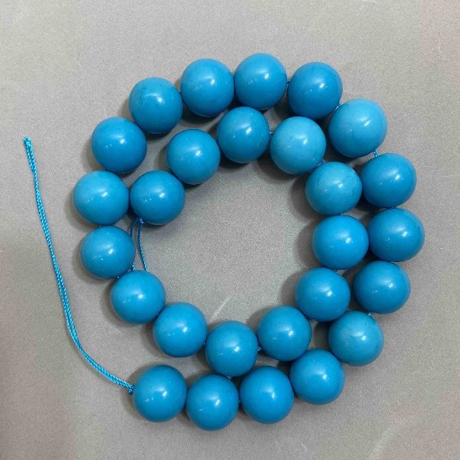 Turquoise Beads smooth round 15mm on thread, length 41cm +
