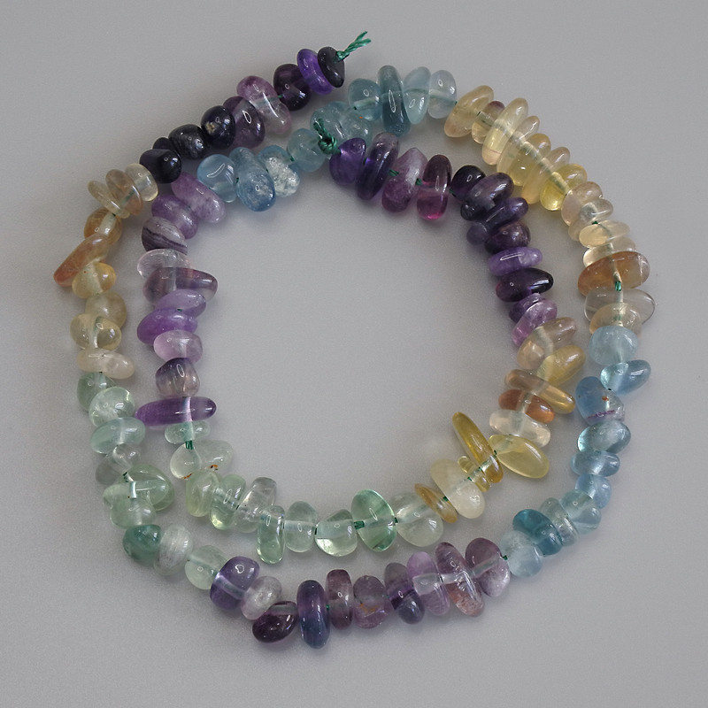Fluorite Beads on Thread, Chip 6-9×2-4 mm, 40 cm length