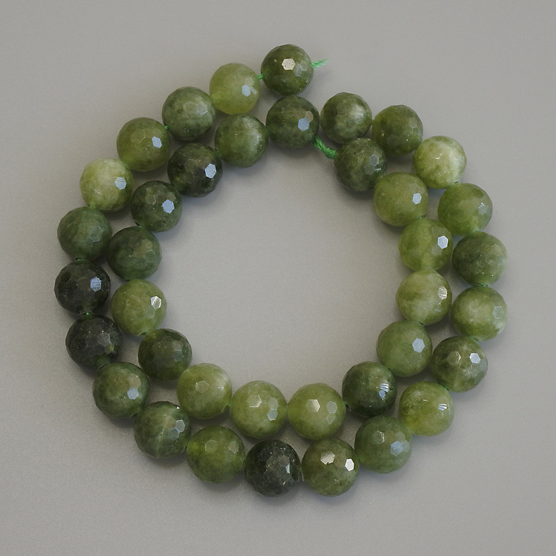Jadeite Beads Faceted Round Bead, 10mm diameter, 37 cm length, on thread
