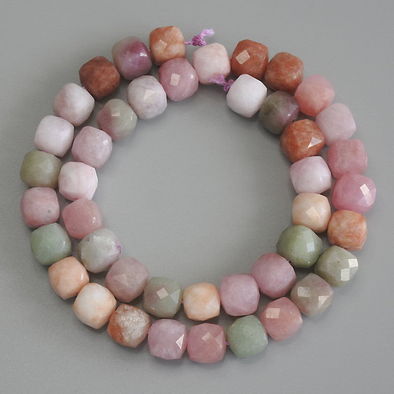 Jadeite Beads Faceted Cube, 9x9mm, necklace length 37cm on a thread