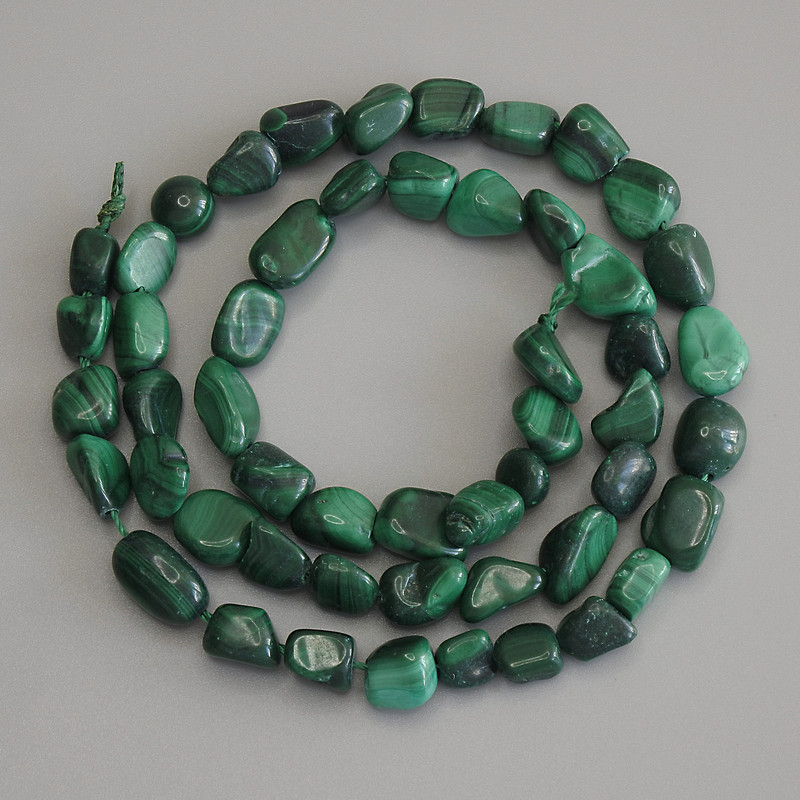 Malachite Beads, faceted, diameter 7–10×5–7 mm, length ~41 cm on thread