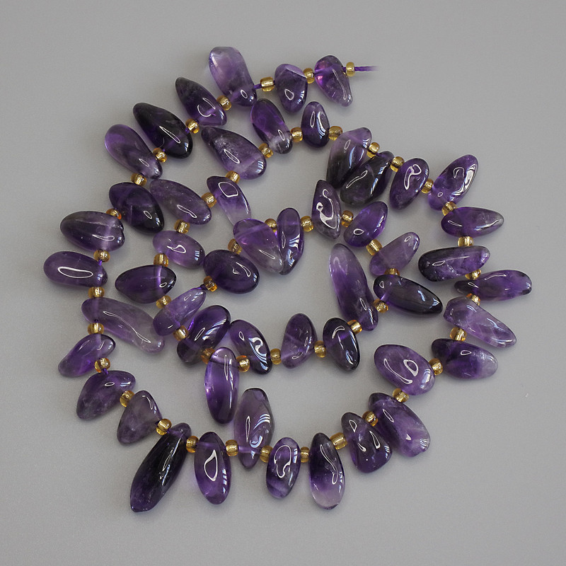 Amethyst Beads Droplet Butterfly 13x6mm+- seed beads 3mm+- on thread, length 39cm+