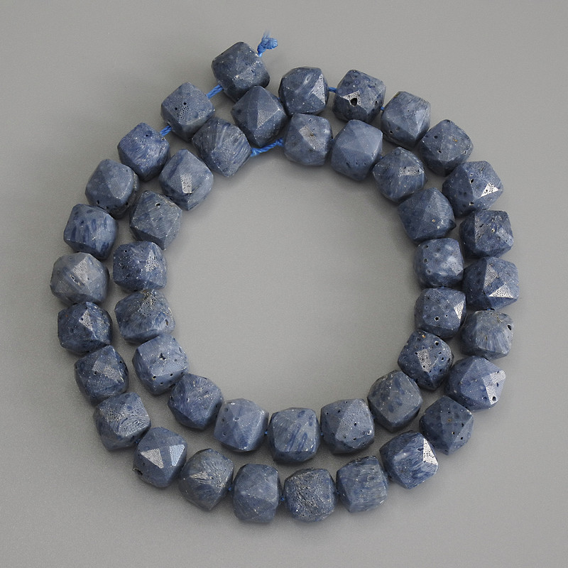 Pitted Coral Beads Grenated Cube 9x9mm, length 37cm