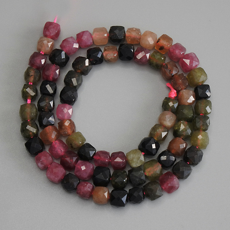 Turmaline Beads Faceted Cube 6x6mm on Thread, Length 37cm+