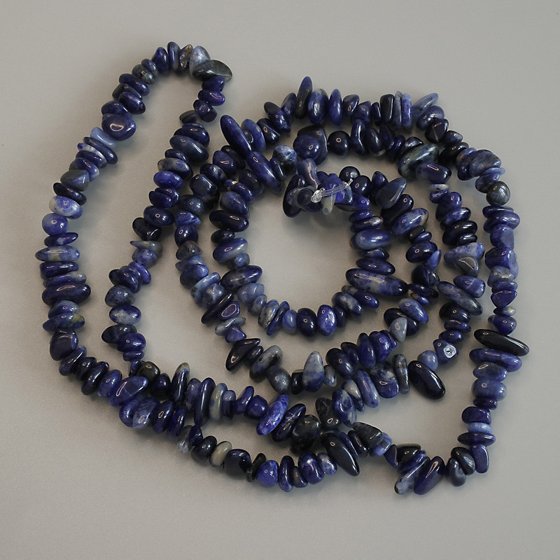 Sodalite Chip Beads, 6-9×2-4 mm, 80 cm length on fishing line