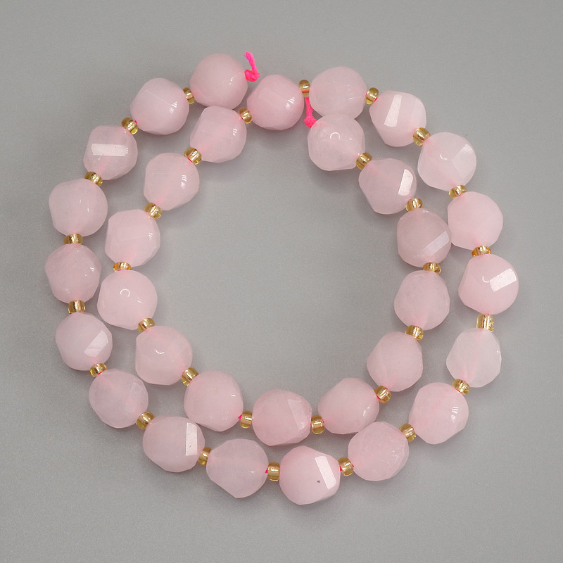 Beads Pink Quartz Faceted Diamond-shaped, diameter 10x8.5mm, 5mm+- with 3mm+ seed beads, length 37cm+- on thread