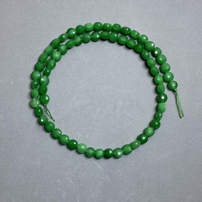 Chrysoprase Beads, Faceted Coin Shaped, 6 mm diameter, ~39 cm length on a thread