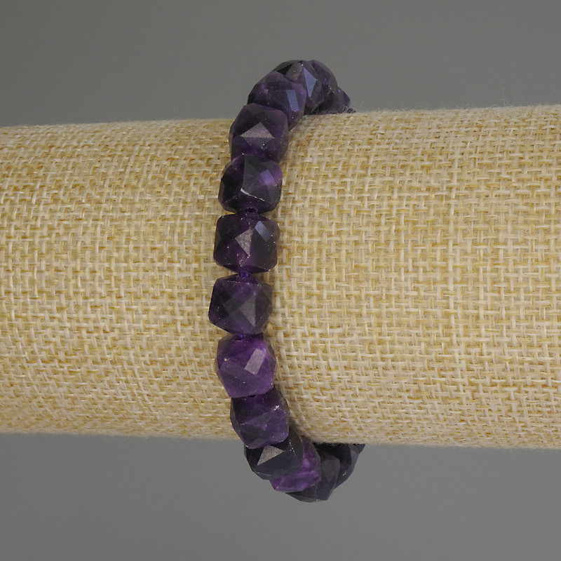 Sugilite Bracelet Faceted Cube, 9x9 mm, 18 cm (stretch)