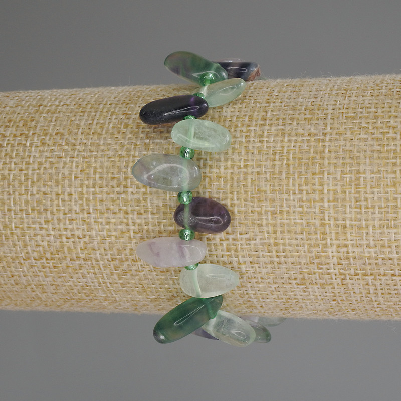 Fluorite Butterfly Bead Bracelet, diameter 10-17×7-8mm ± with 3mm seed beads, length 18cm (stretch)